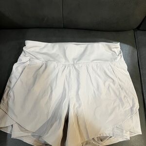 Avía Compression Waist Running Shorts